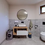 Ferienvilla Mit Pool- Ruhige Aria By Interhome *