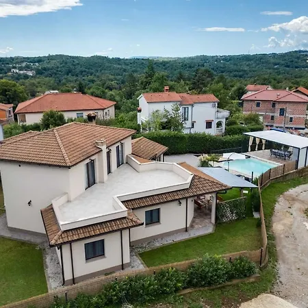 Ferienvilla Mit Pool- Ruhige Aria By Interhome Tatil Evi