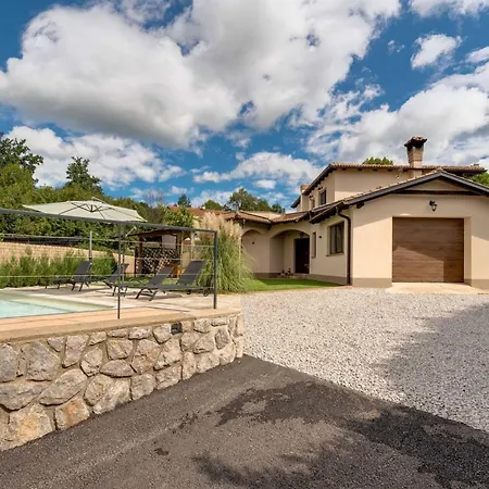 Holiday home Ferienvilla Mit Pool- Ruhige Aria By Interhome