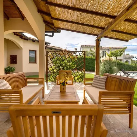 Ferienvilla Mit Pool- Ruhige Aria By Interhome Holiday home Kastav